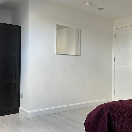 Stunning New 1 Bedroom Apartment Londen Buitenkant foto