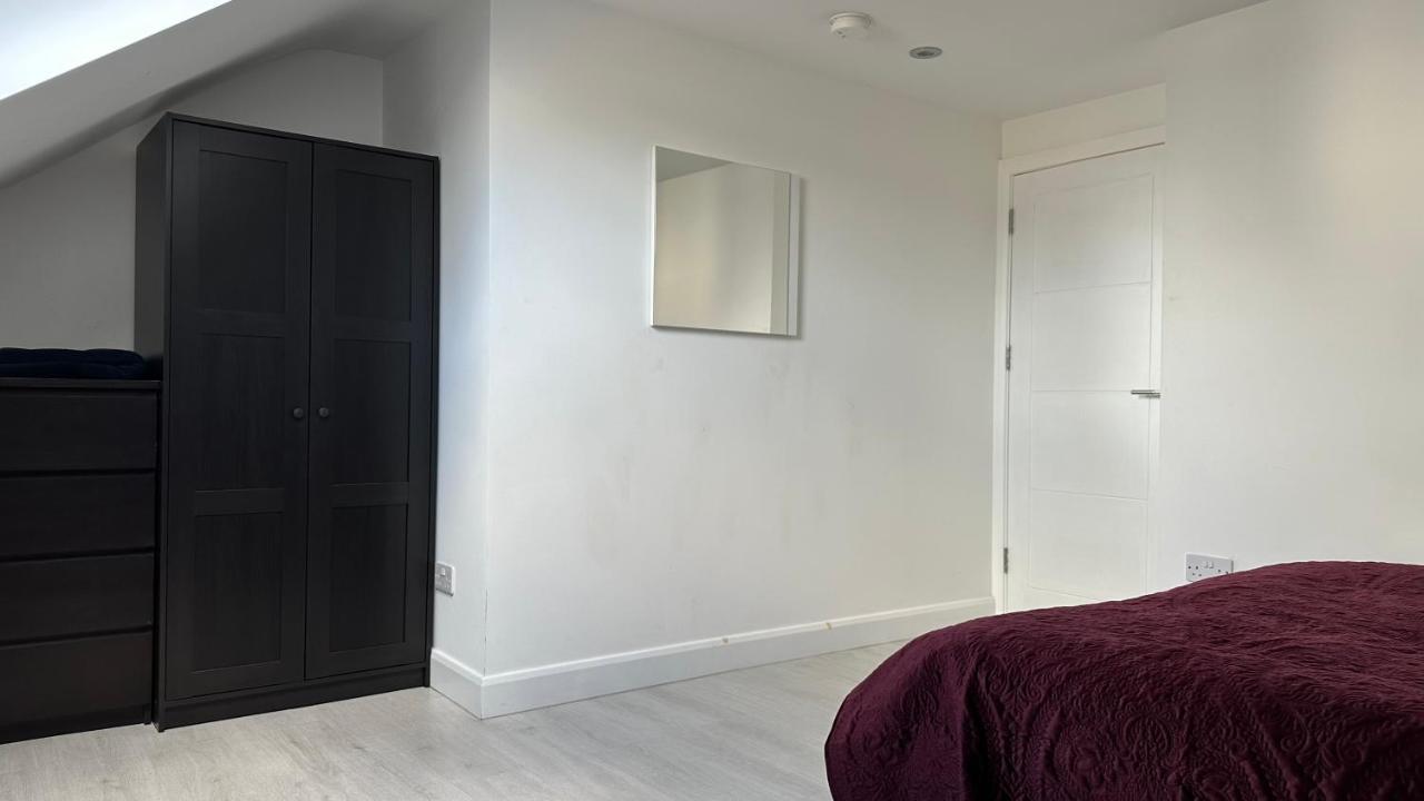Stunning New 1 Bedroom Apartment Londen Buitenkant foto
