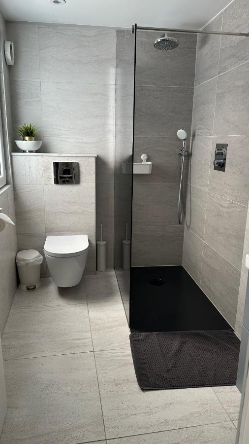 Stunning New 1 Bedroom Apartment Londen Buitenkant foto